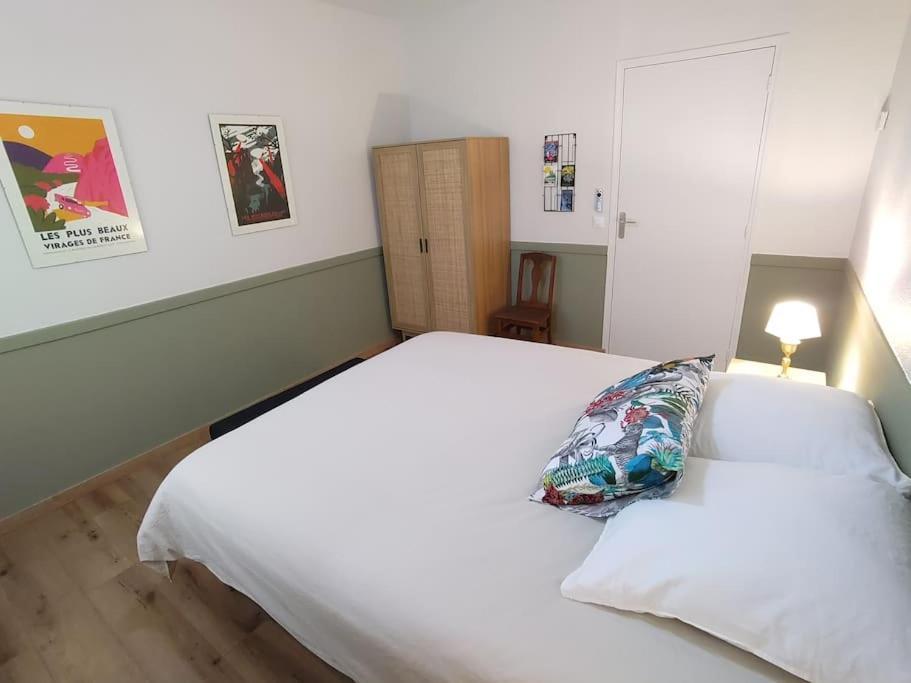 Grand Appartement Avec Jardin Bretenoux Extérieur photo